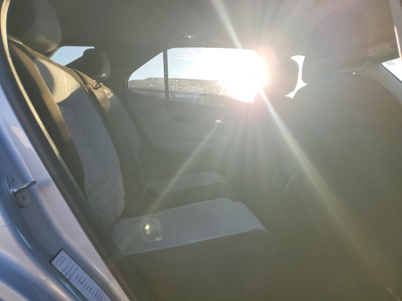 2022 Chevrolet Equinox - Image 11