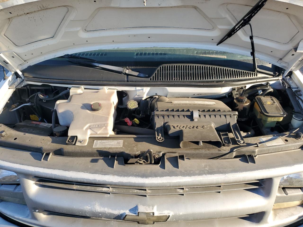 2000 Chevrolet Express - Image 12