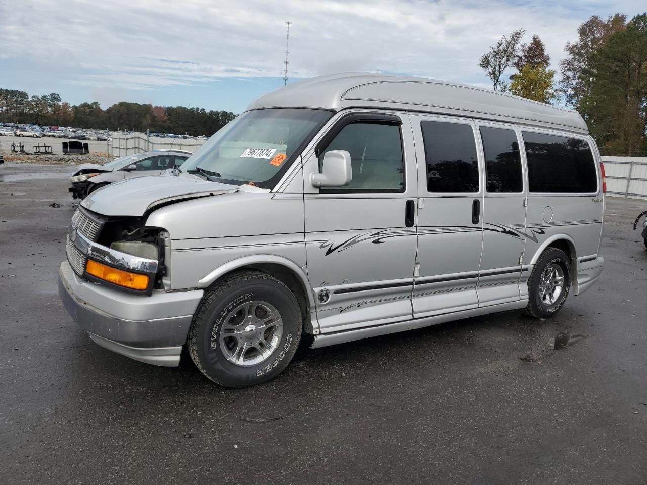 2003 Chevrolet Express G1500 იყიდება Dunn-ში, NC - Front End