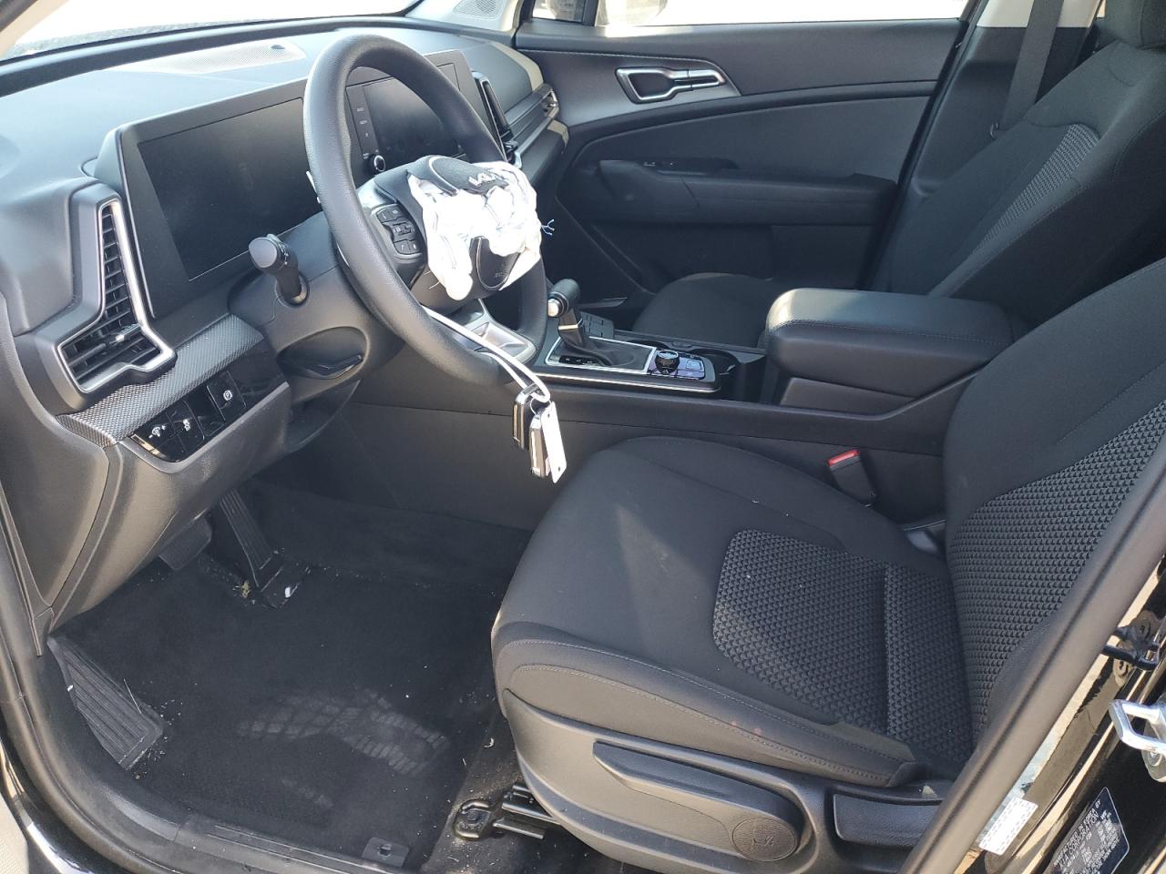 2024 Kia Sportage - Image 7