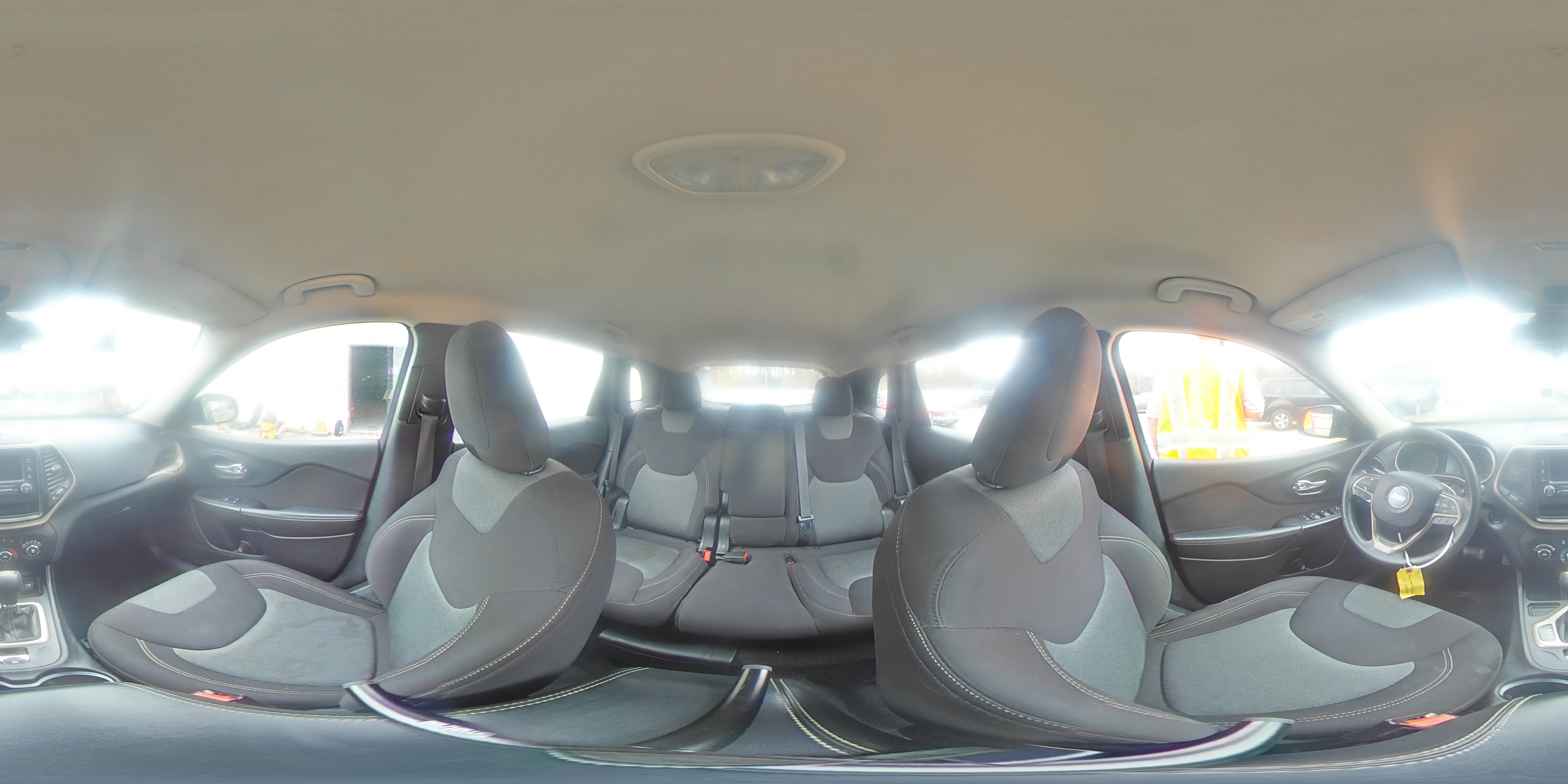2015 Jeep Grand Cherokee - Image 16