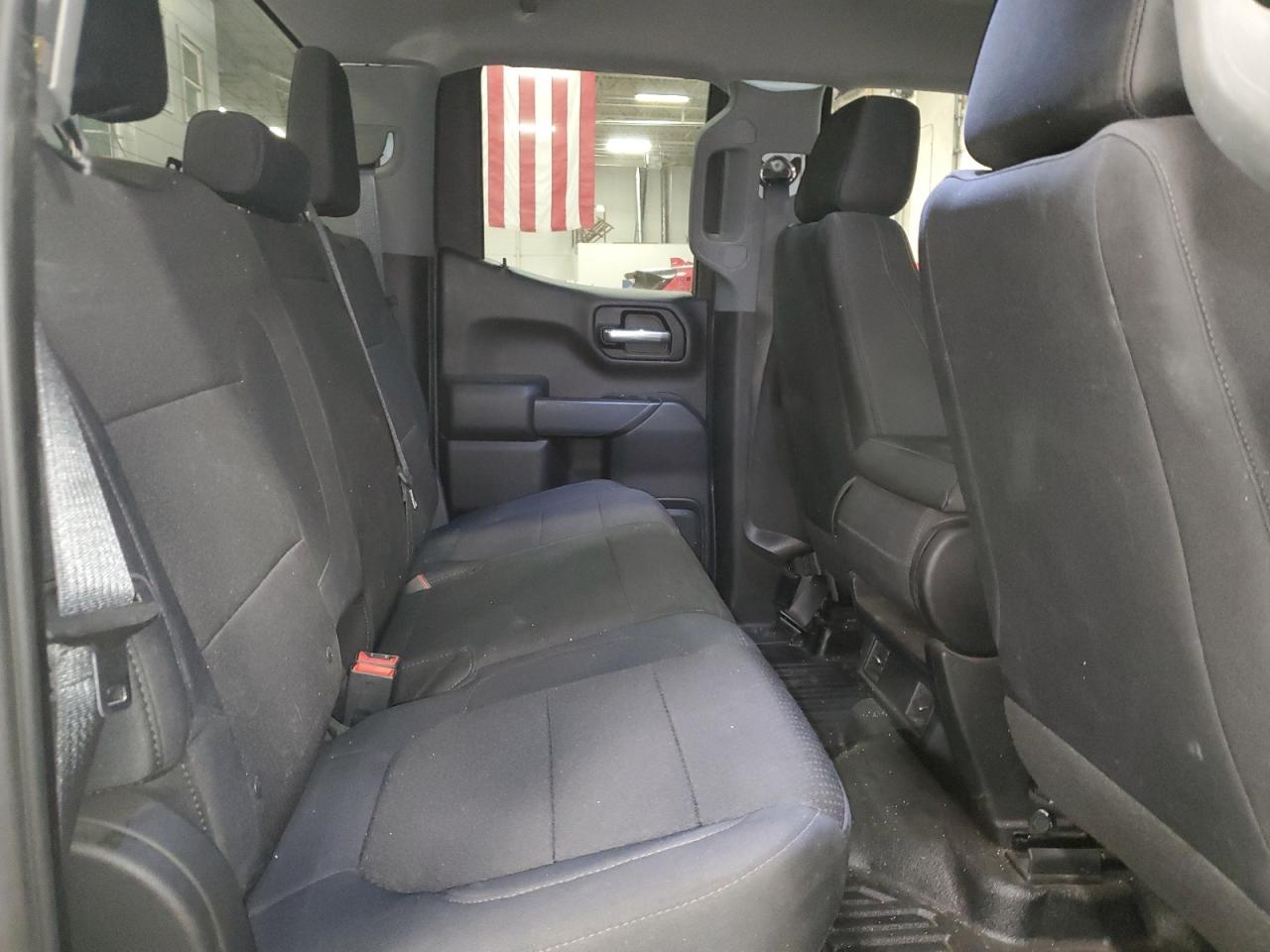 2019 Chevrolet Silverado - Image 10