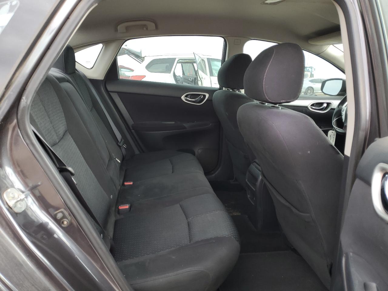 2014 Nissan Sentra - Image 10