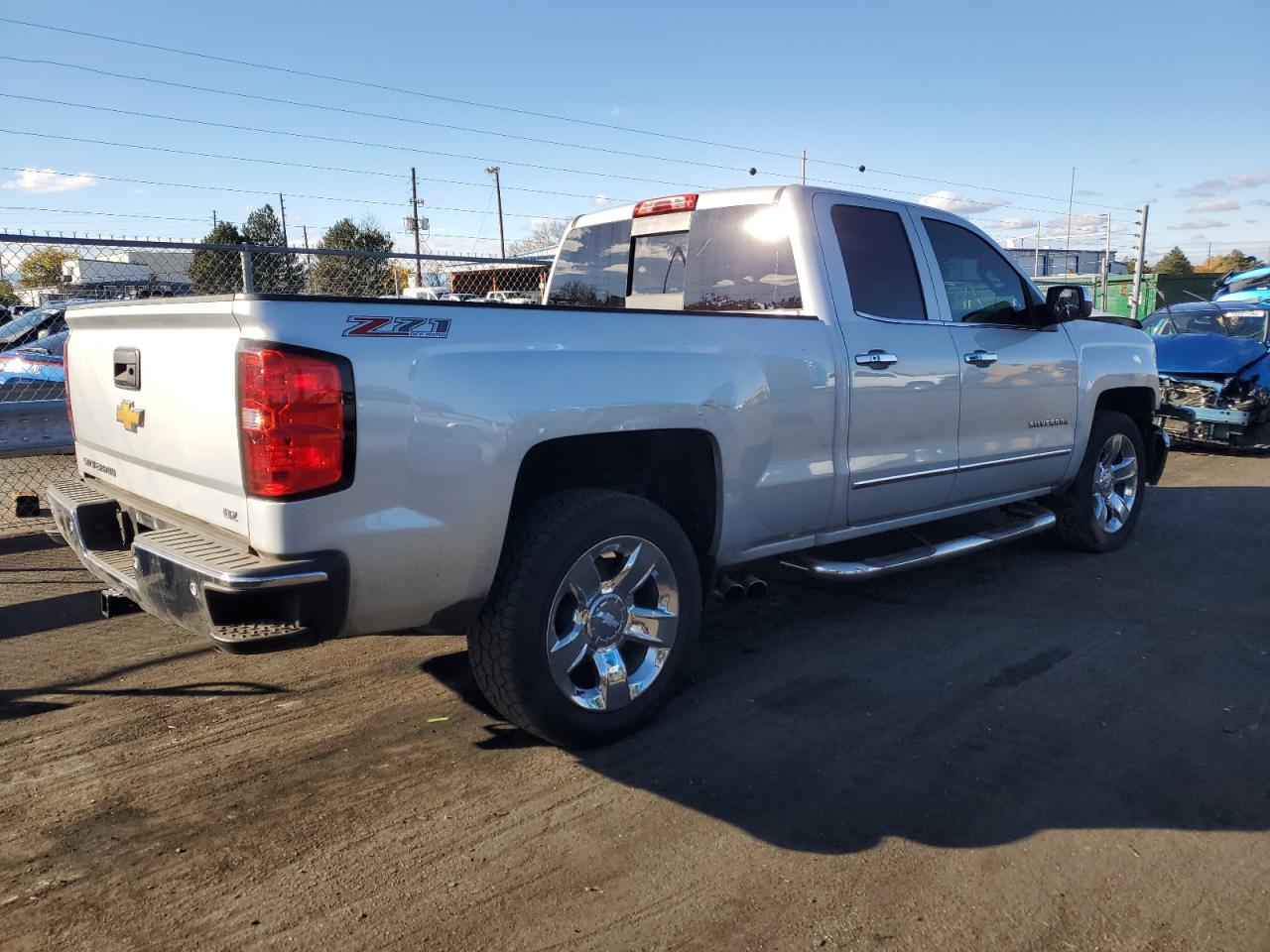 2015 Chevrolet Silverado - Image 3