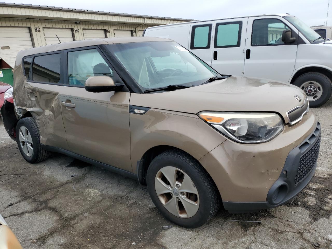 VIN KNDJN2A24E7111084 2014 KIA SOUL no.4