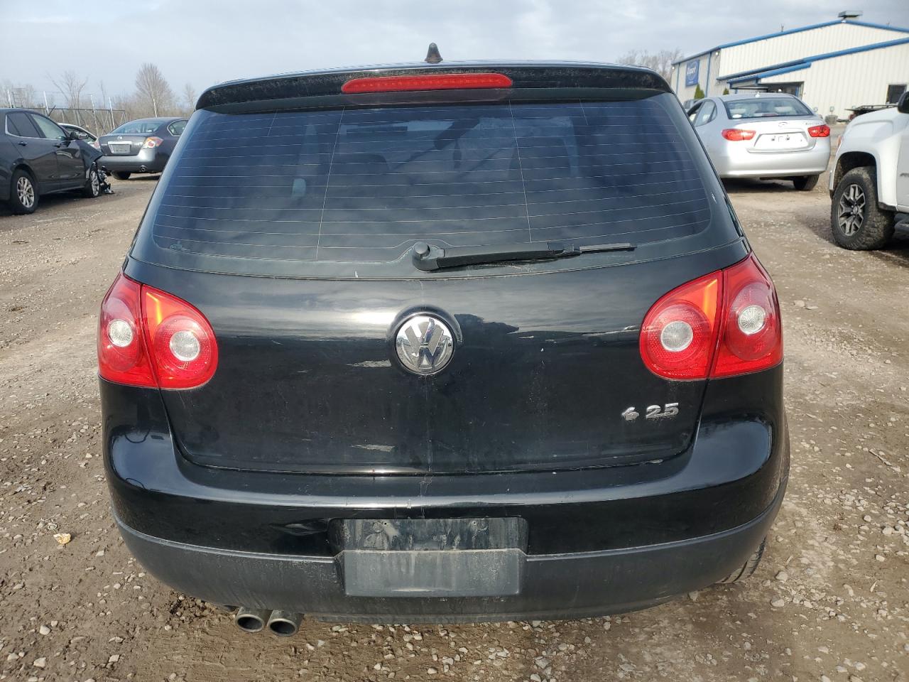 2009 Volkswagen Golf - Image 6