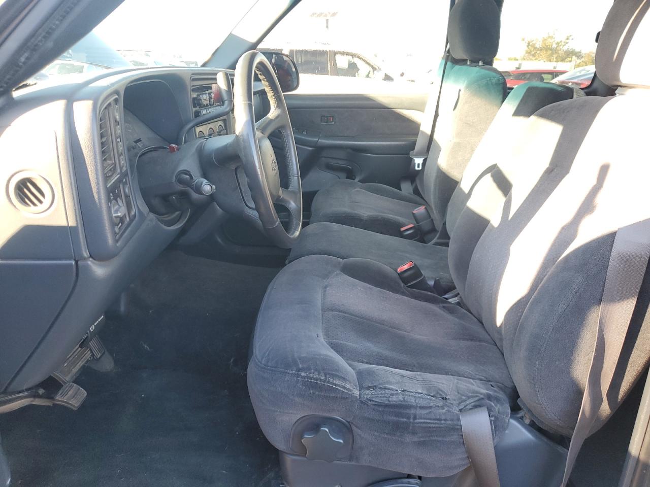 2000 Chevrolet Silverado - Image 7