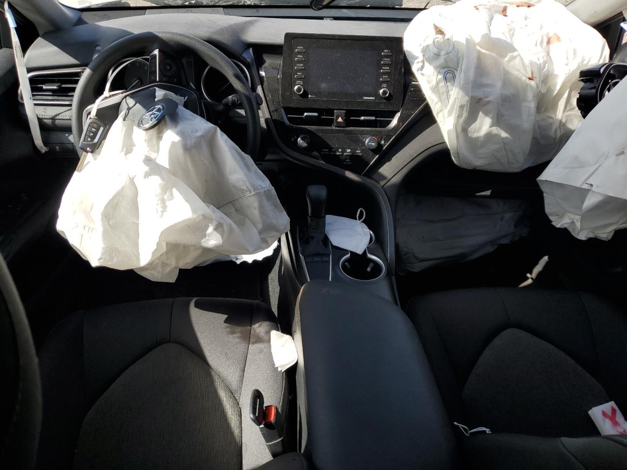 2022 Toyota Camry - Image 8