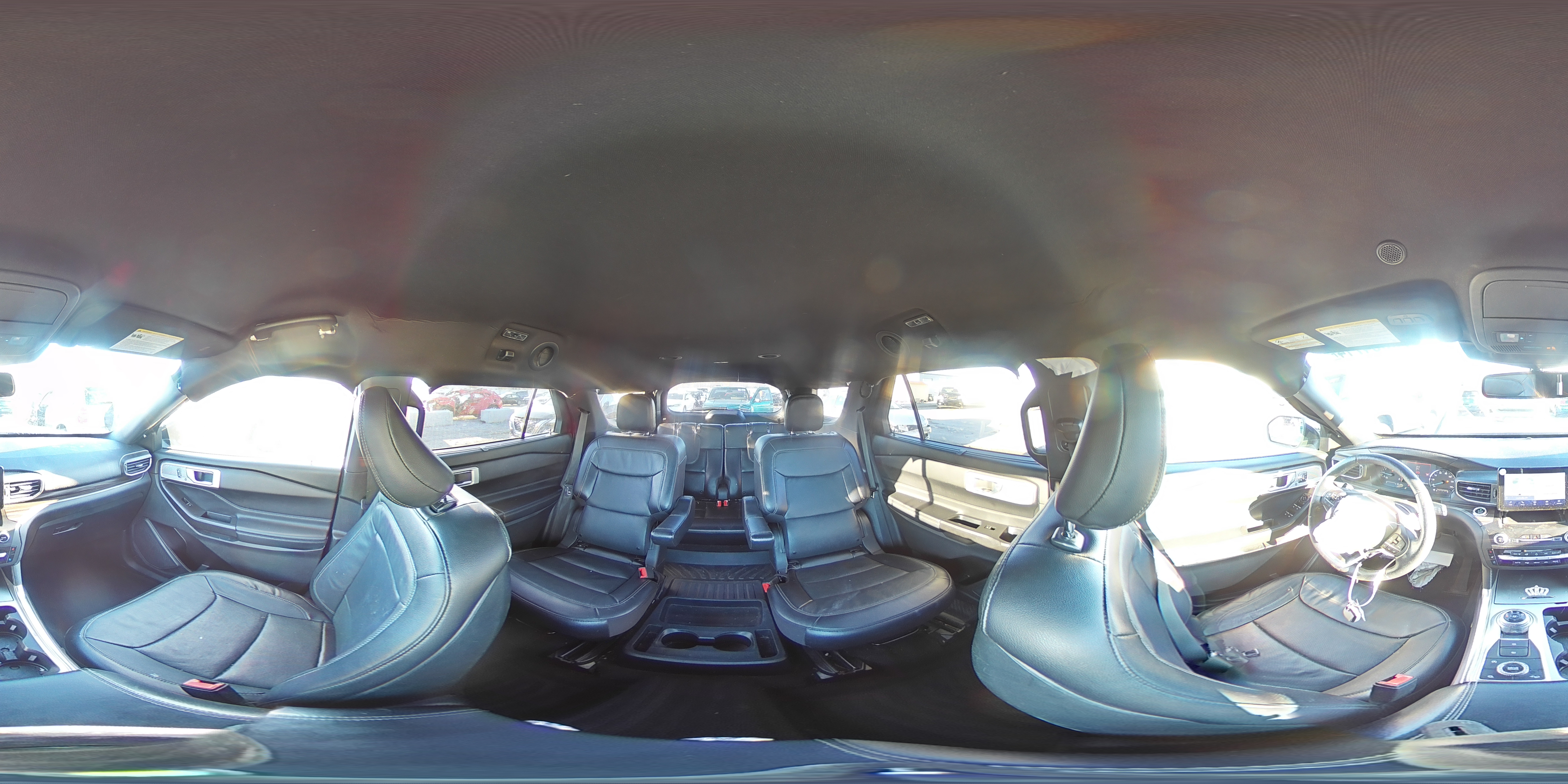 2020 Ford Explorer - Image 15