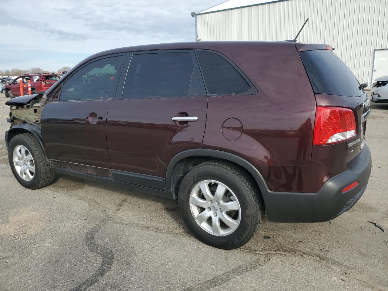 VIN 5XYKT4A13DG358739 2013 KIA SORENTO no.2