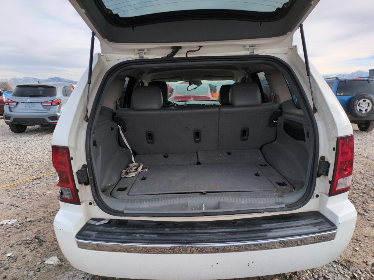 2006 Jeep Grand Cherokee - Image 6