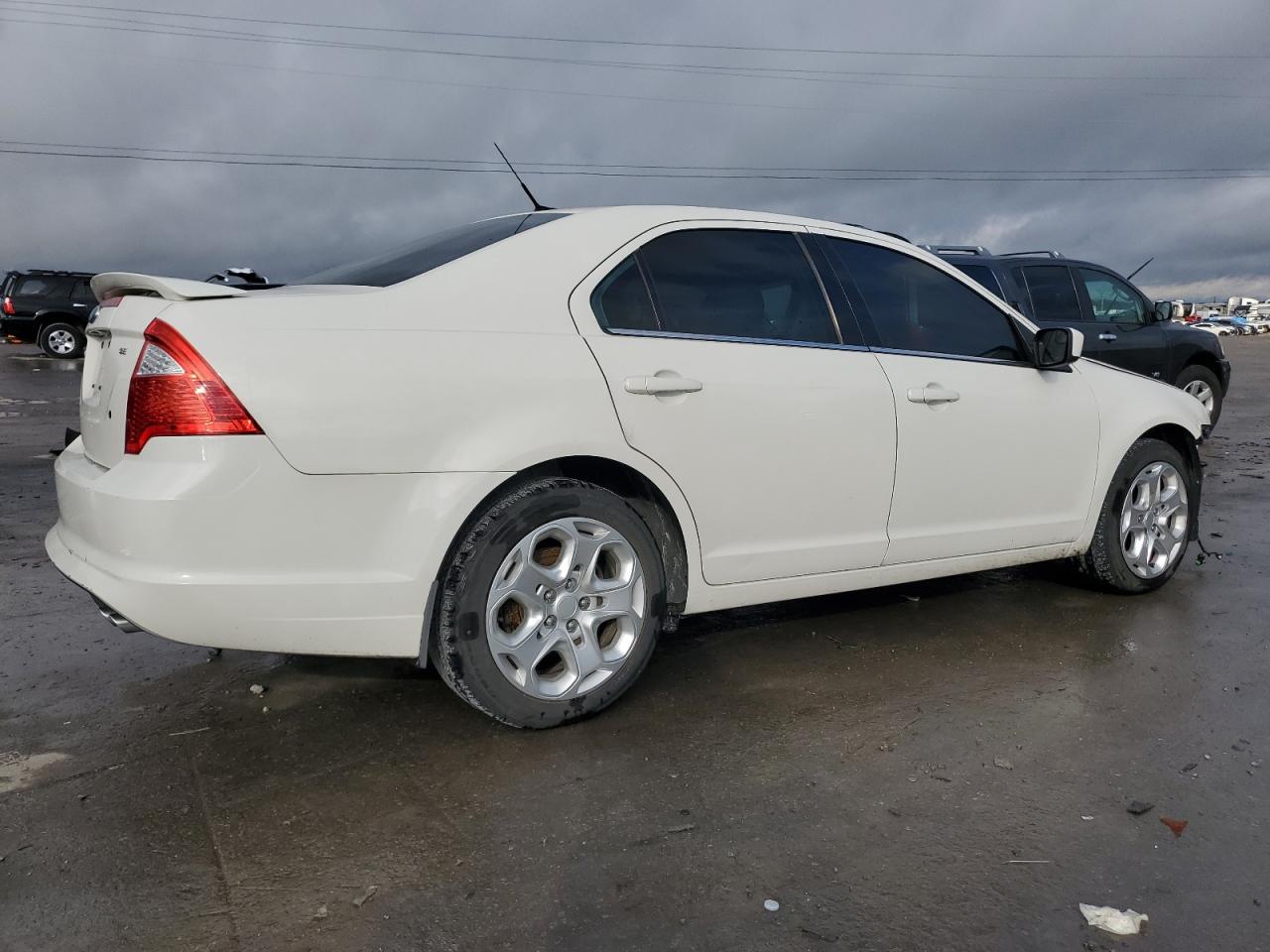 2011 Ford Fusion - Image 3