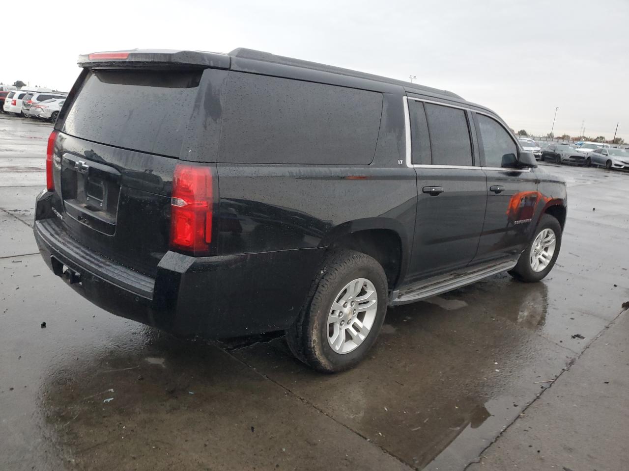 VIN 1GNSKJKC4FR631247 2015 CHEVROLET SUBURBAN no.3