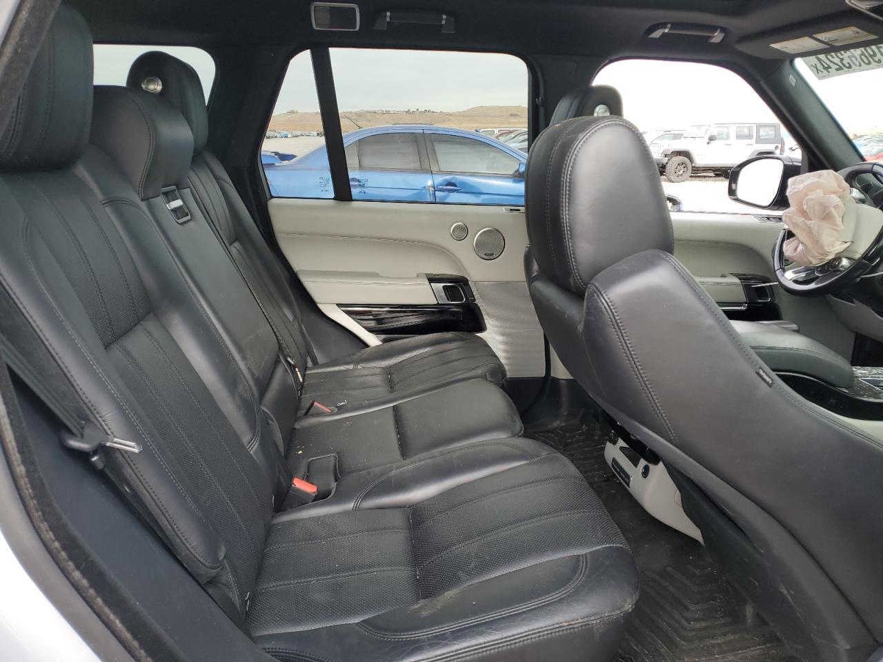 2016 Land Rover Range Rover - Image 11