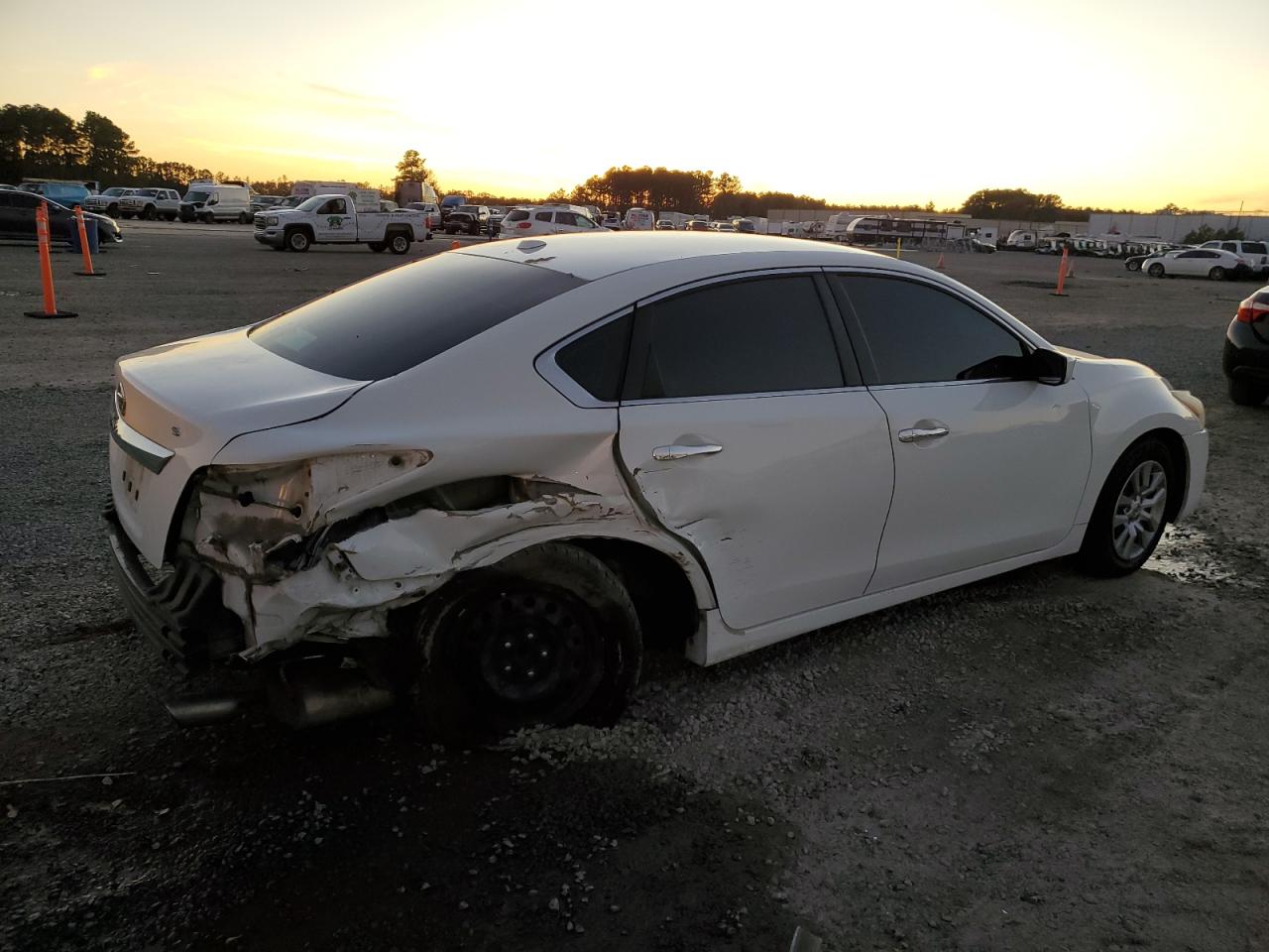 2015 Nissan Altima - Image 3