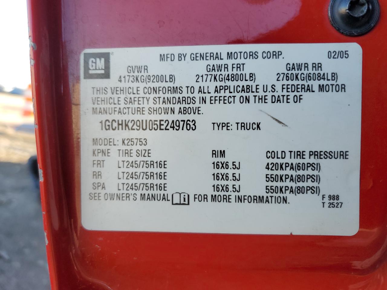 2005 Chevrolet Silverado - Image 12