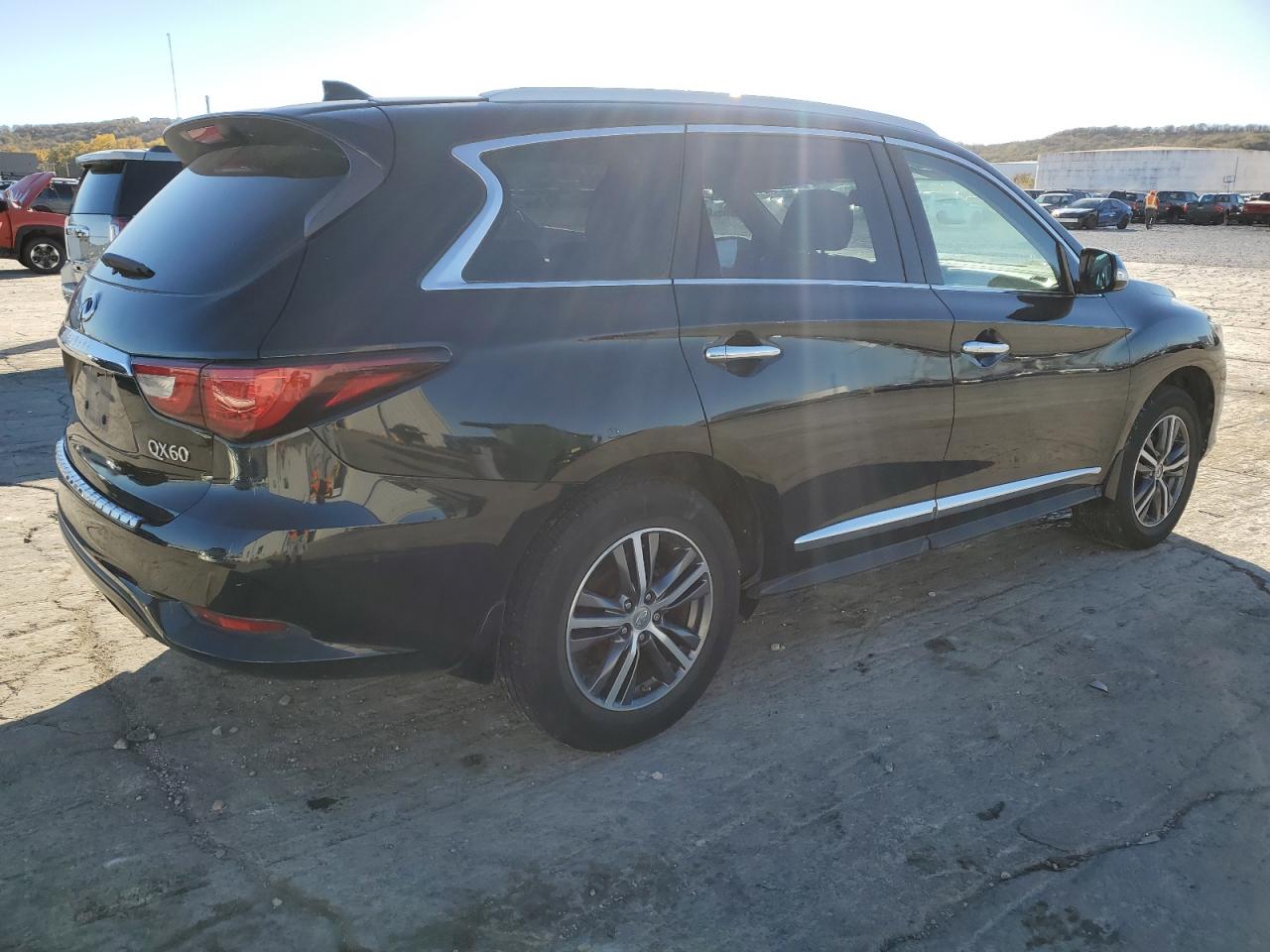 VIN 5N1AL0MM2GC531911 2016 INFINITI QX60 no.3