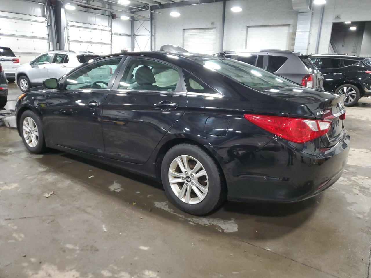 2013 Hyundai Sonata - Image 2