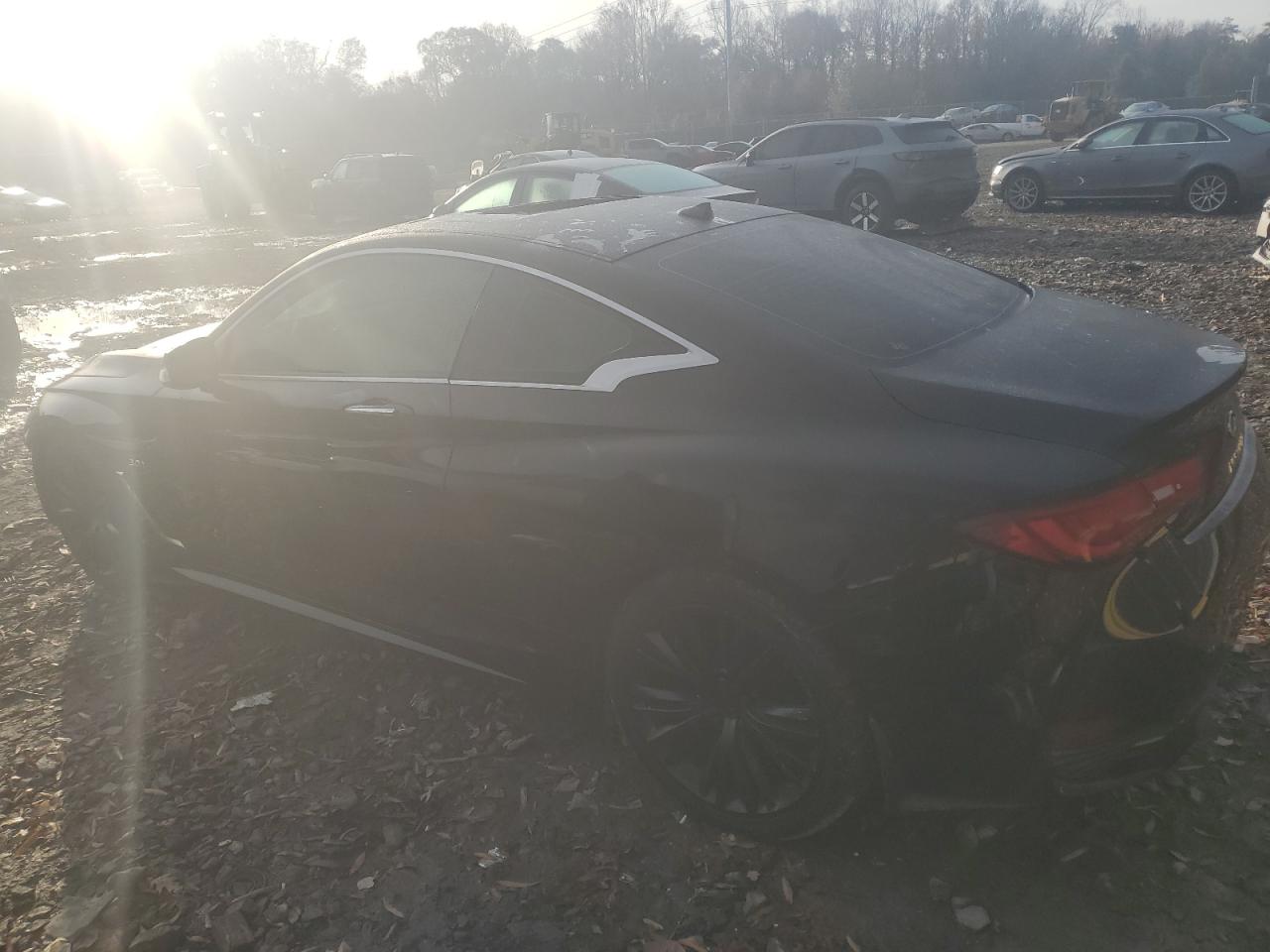 2017 Infiniti Q60 - Image 2