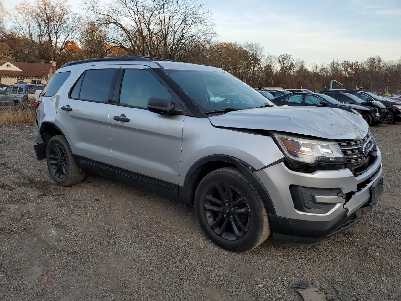 2017 Ford Explorer - Image 4