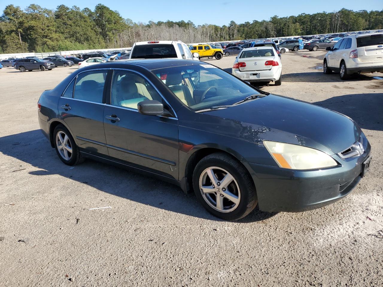 2004 Honda Accord - Image 4