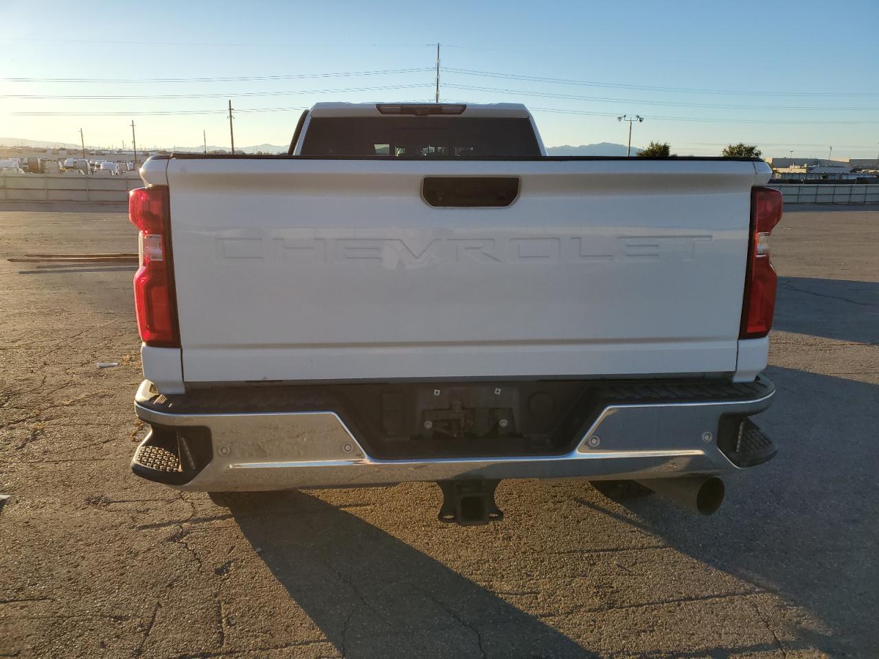 2020 Chevrolet Silverado - Image 6