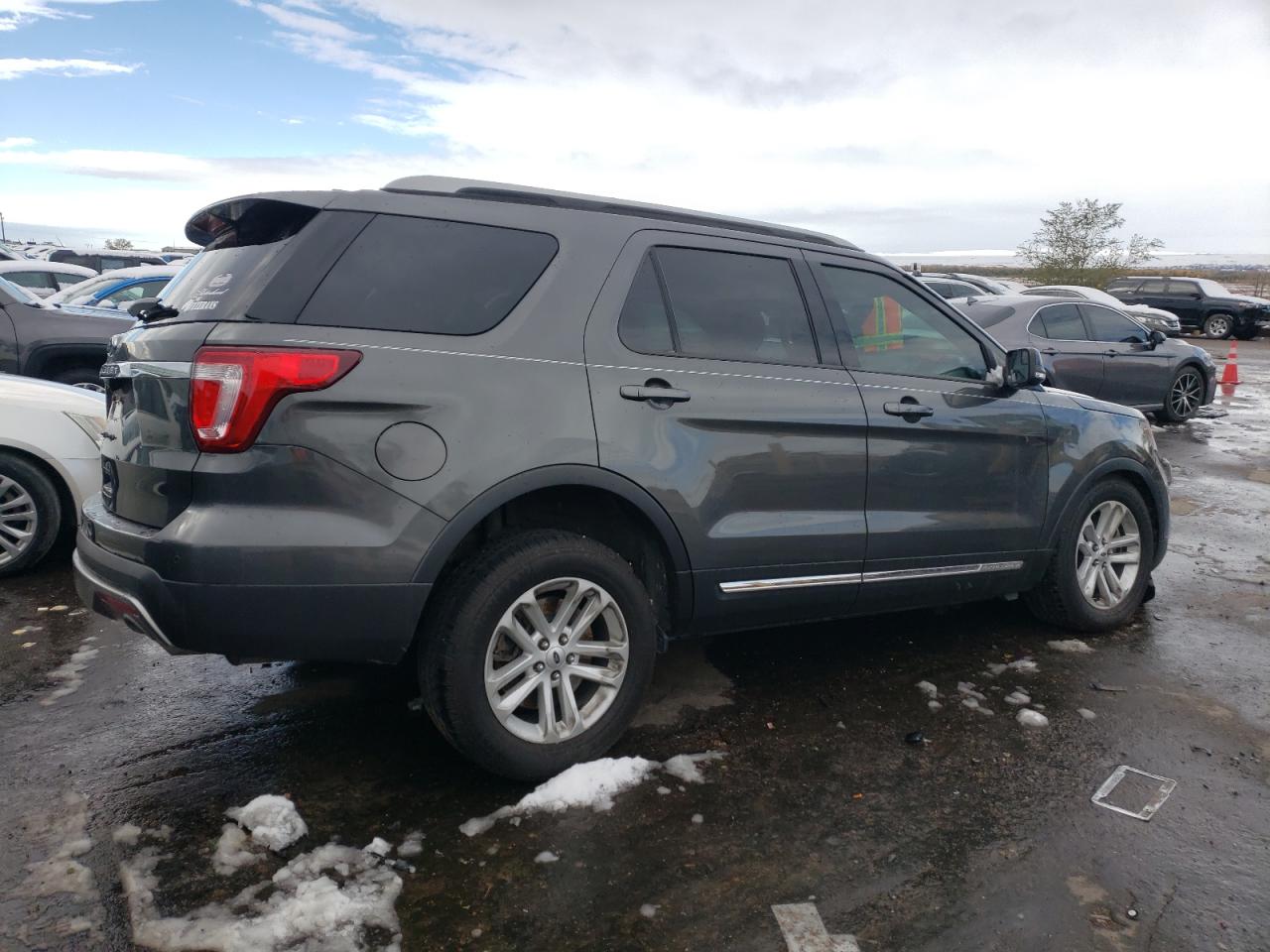 2017 Ford Explorer - Image 3