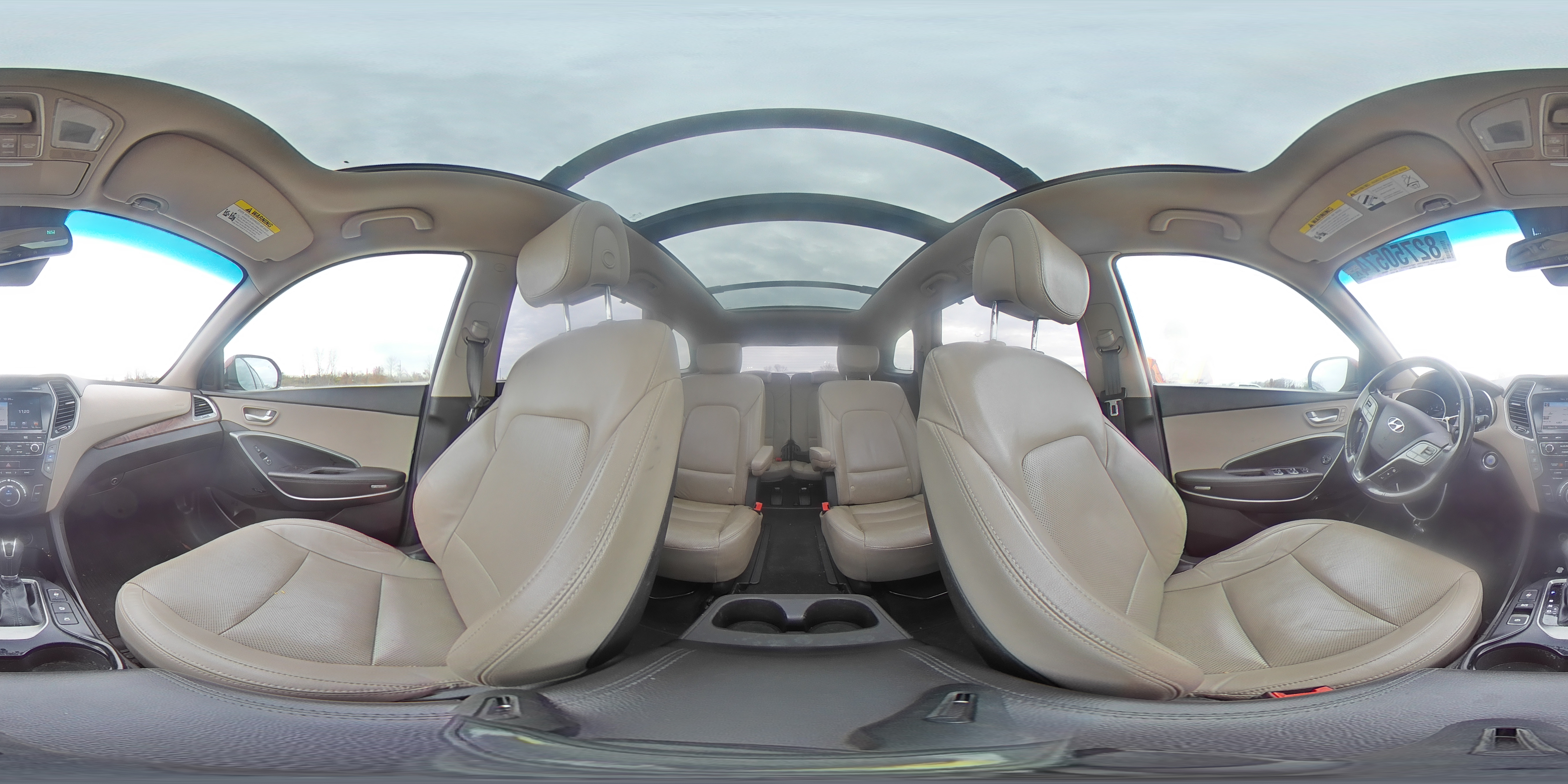 2018 Hyundai Santa Fe - Image 13