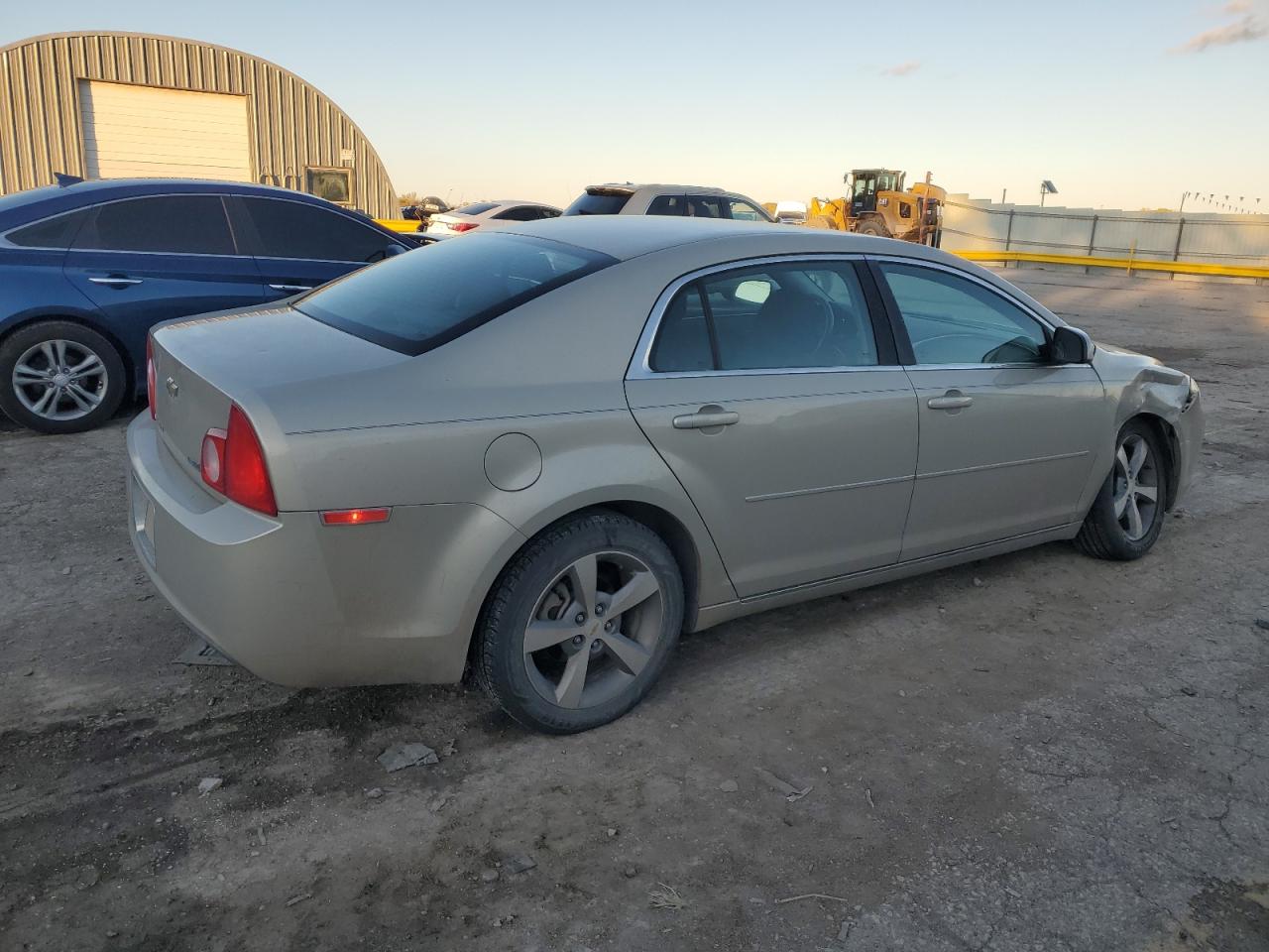 2011 Chevrolet Malibu - Image 3
