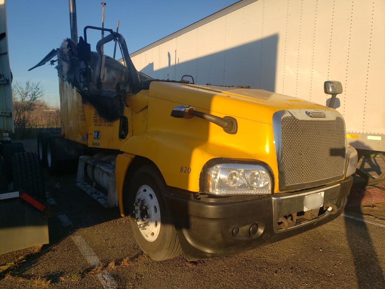 2003 Freightliner Conventional St120 for Sale in Woodhaven, MI - Burn