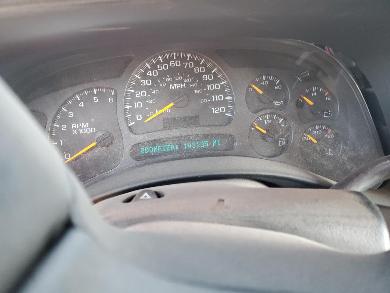 2003 Chevrolet Tahoe - Image 9