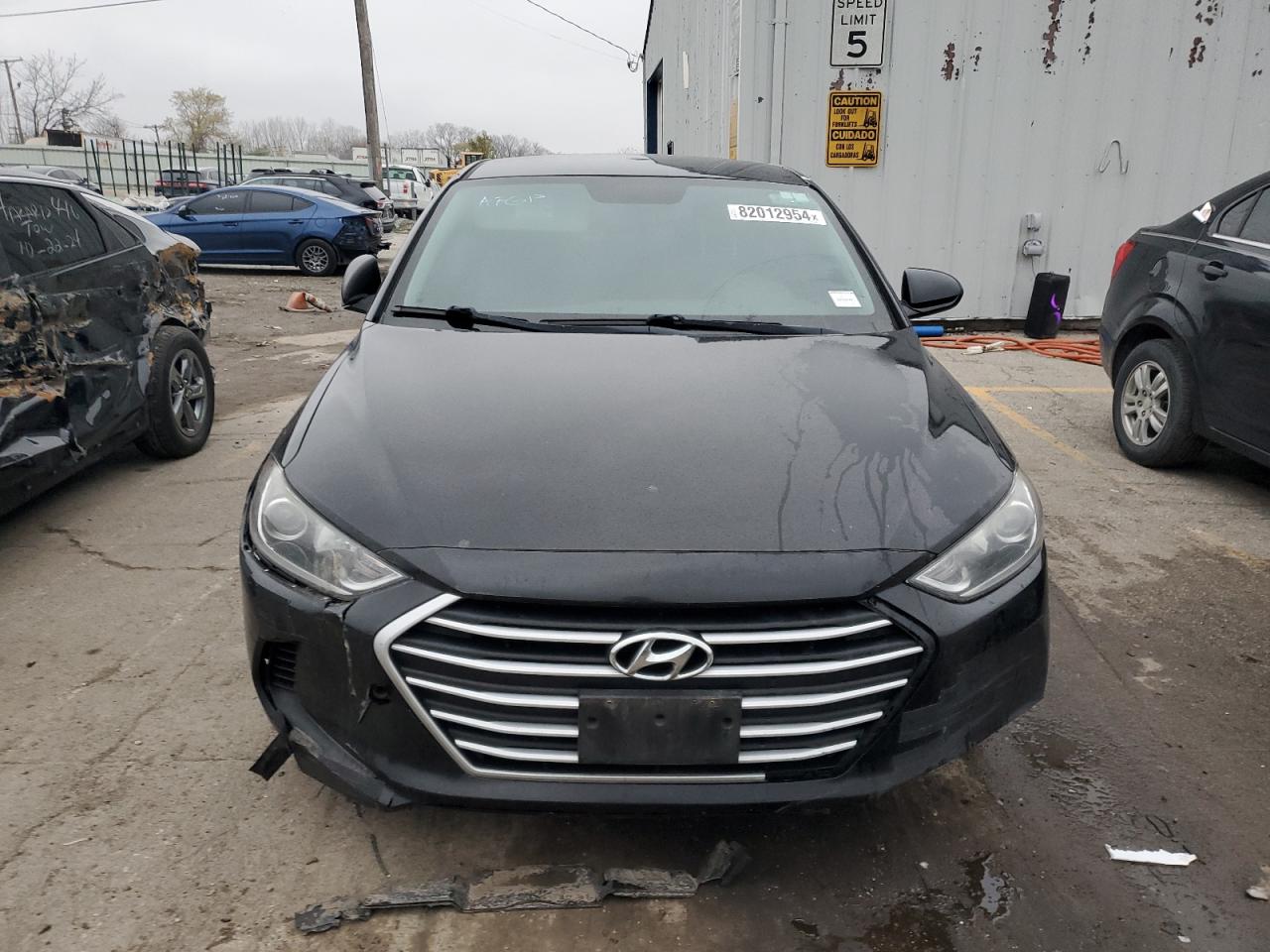 2018 Hyundai Elantra - Image 5
