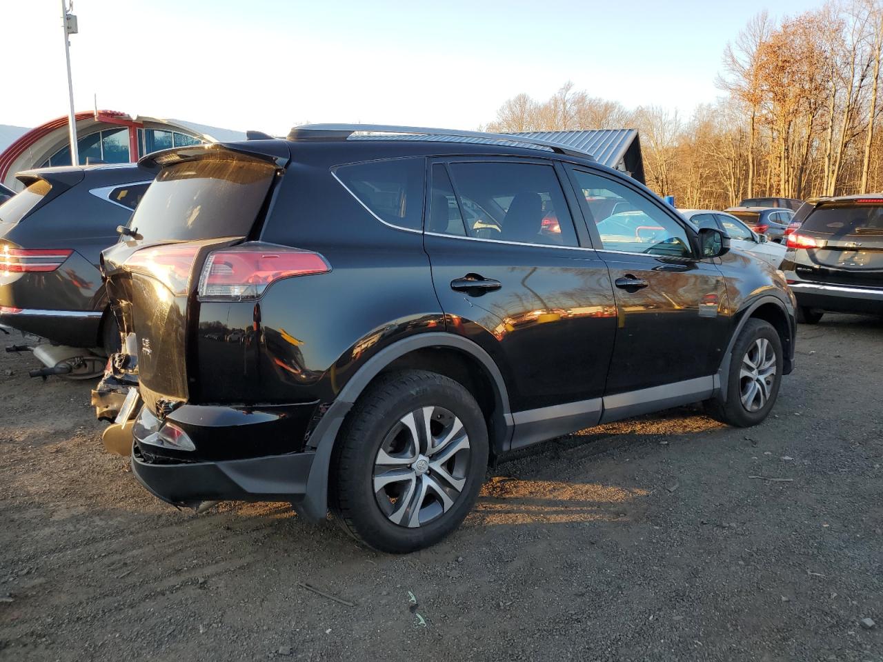 VIN 2T3BFREV8HW692211 2017 TOYOTA RAV4 no.3