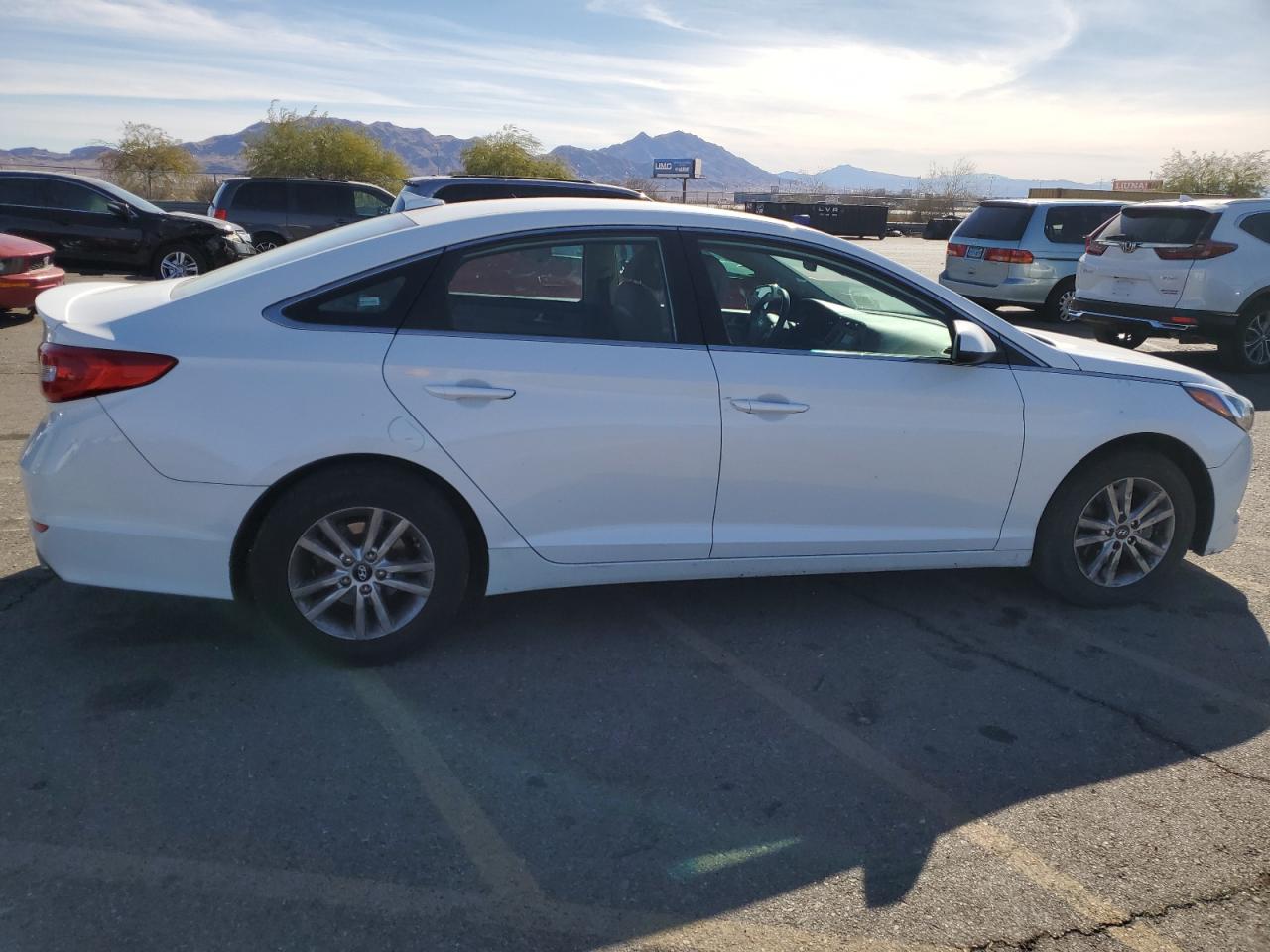2017 Hyundai Sonata - Image 3