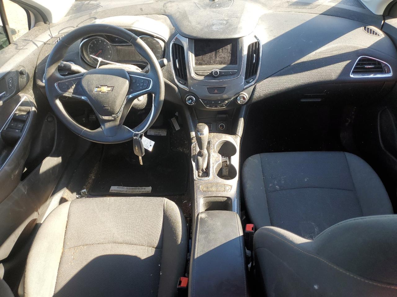 2019 Chevrolet Cruze - Image 8