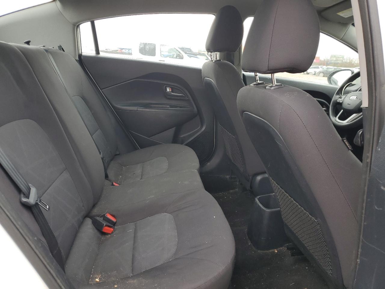 2016 Kia Rio - Image 10