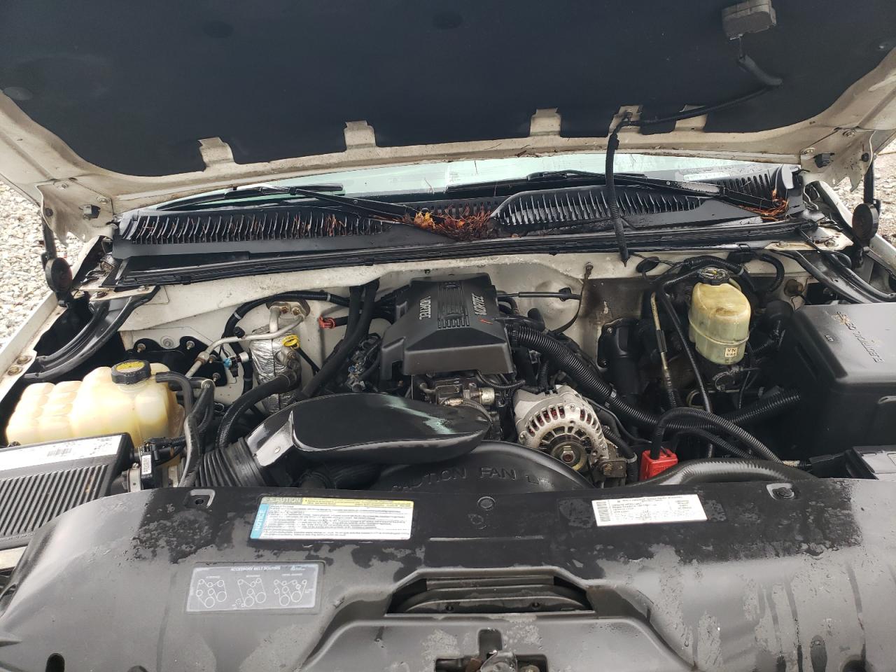 2000 GMC Sierra - Image 11