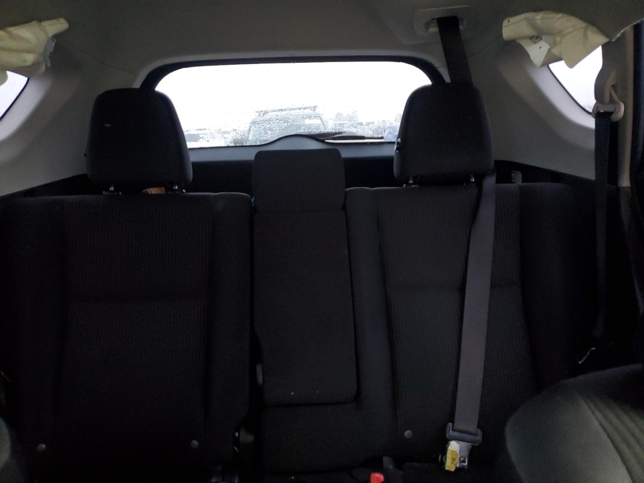 2015 Toyota RAV 4 - Image 10