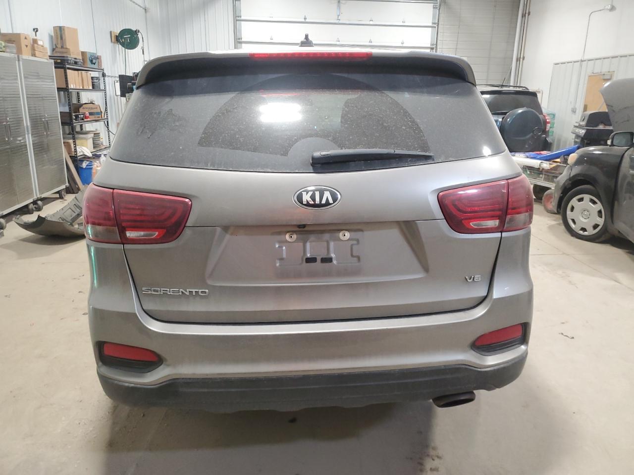 2019 Kia Sorento - Image 6