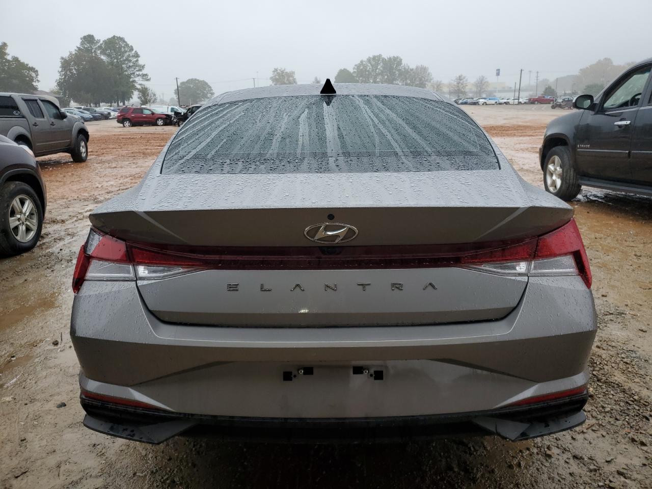 2023 Hyundai Elantra - Image 6