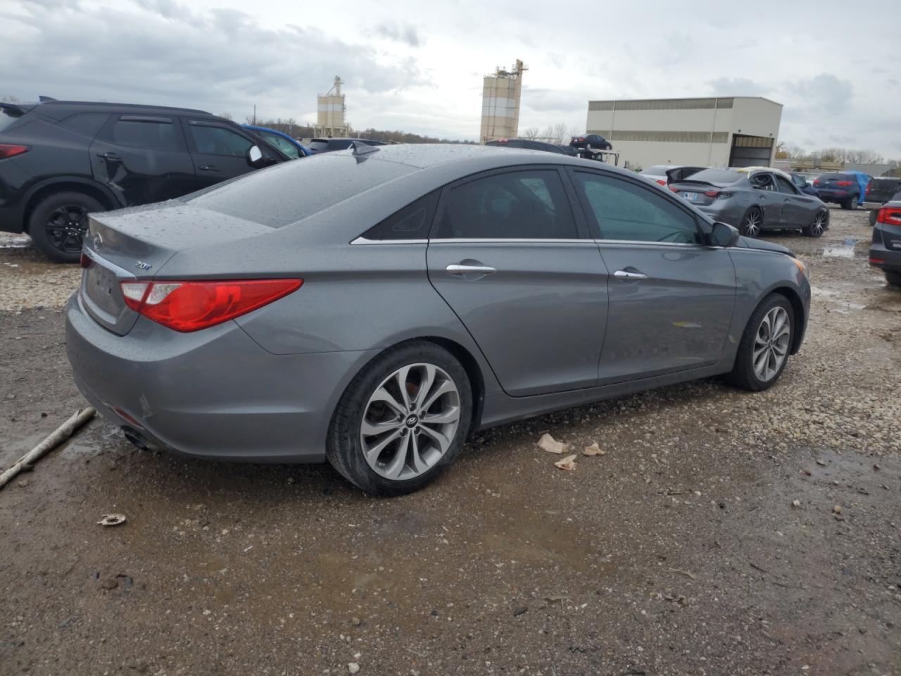 2013 Hyundai Sonata - Image 3