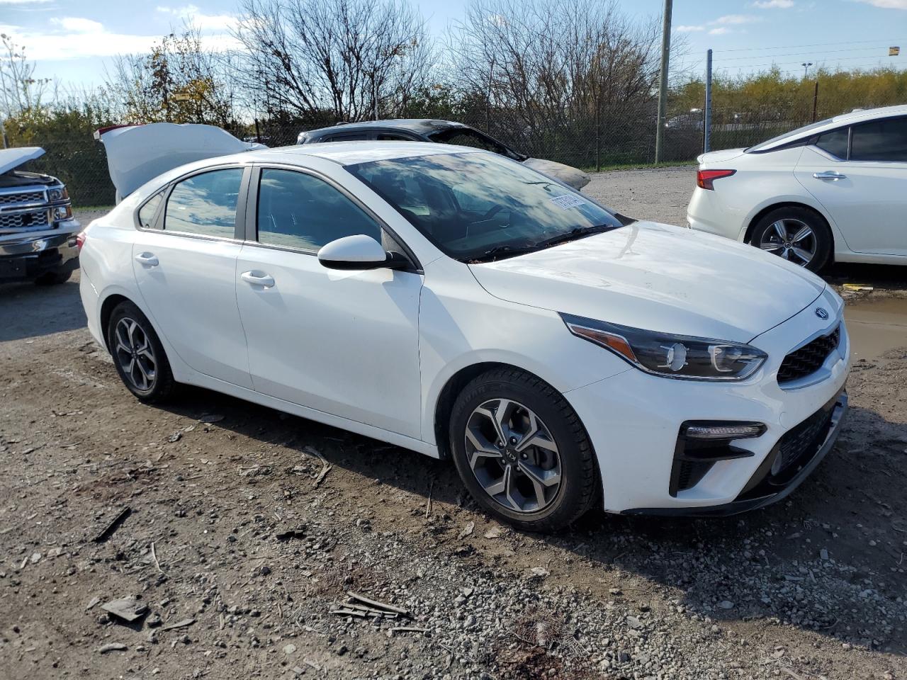 VIN 3KPF24AD4LE156518 2020 KIA FORTE no.4