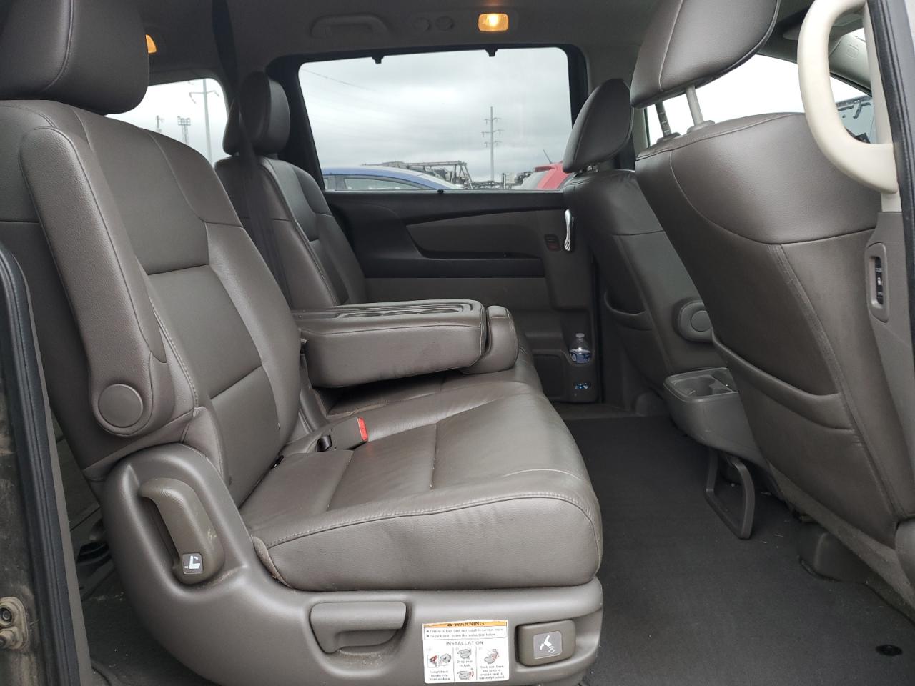 2016 Honda Odyssey - Image 11