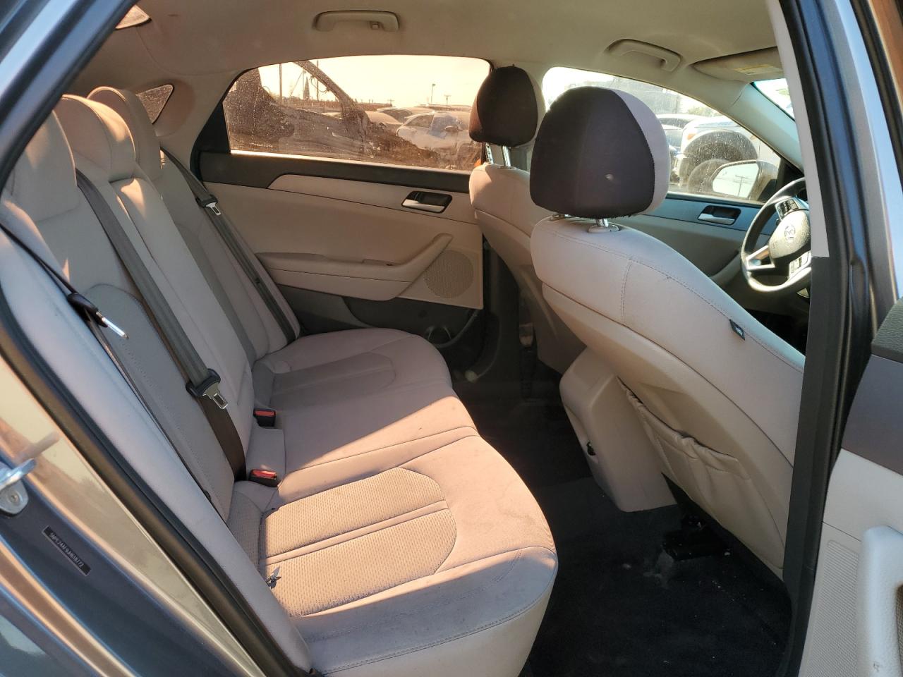 2018 Hyundai Sonata - Image 11