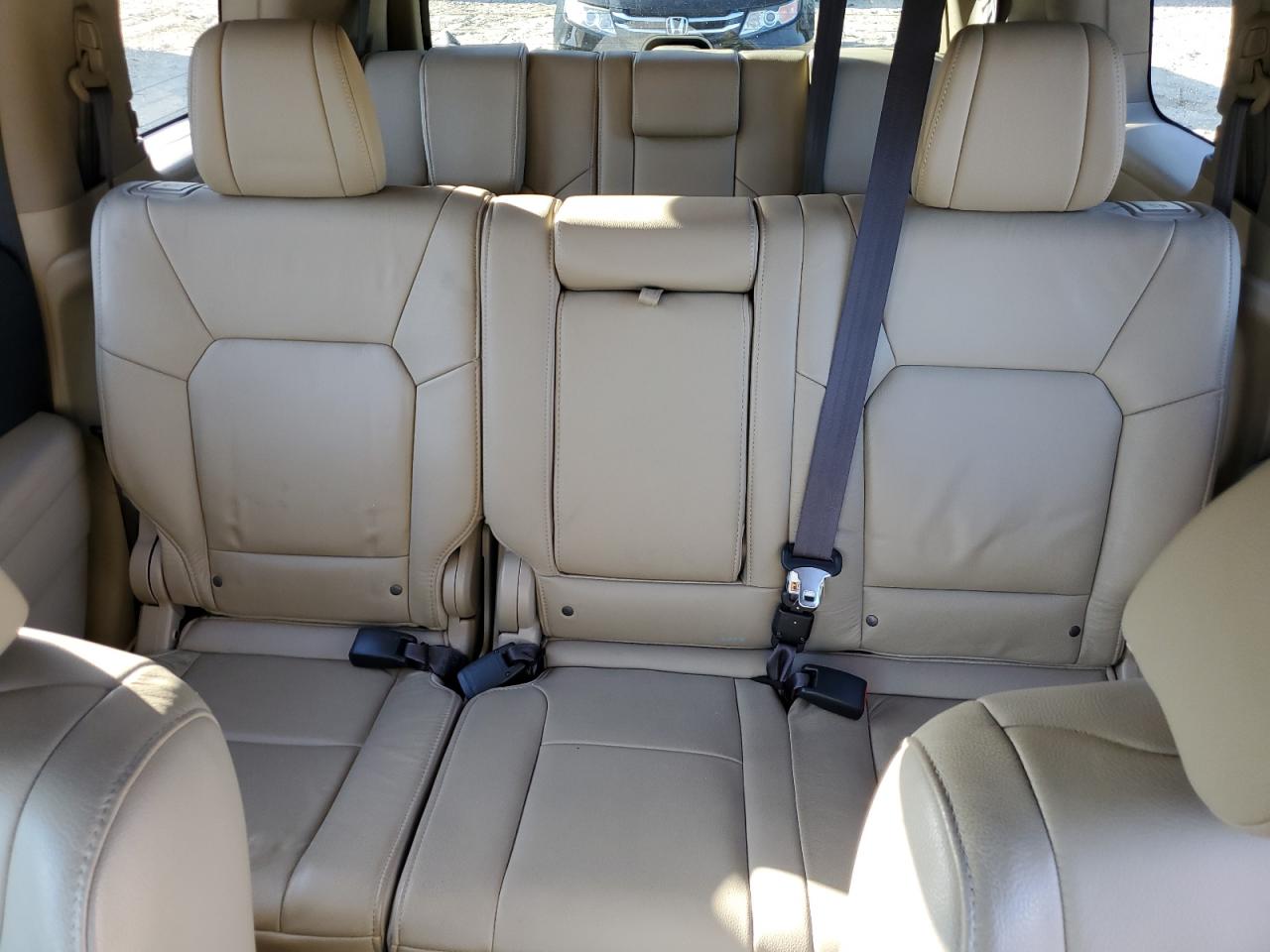2015 Honda Pilot - Image 10
