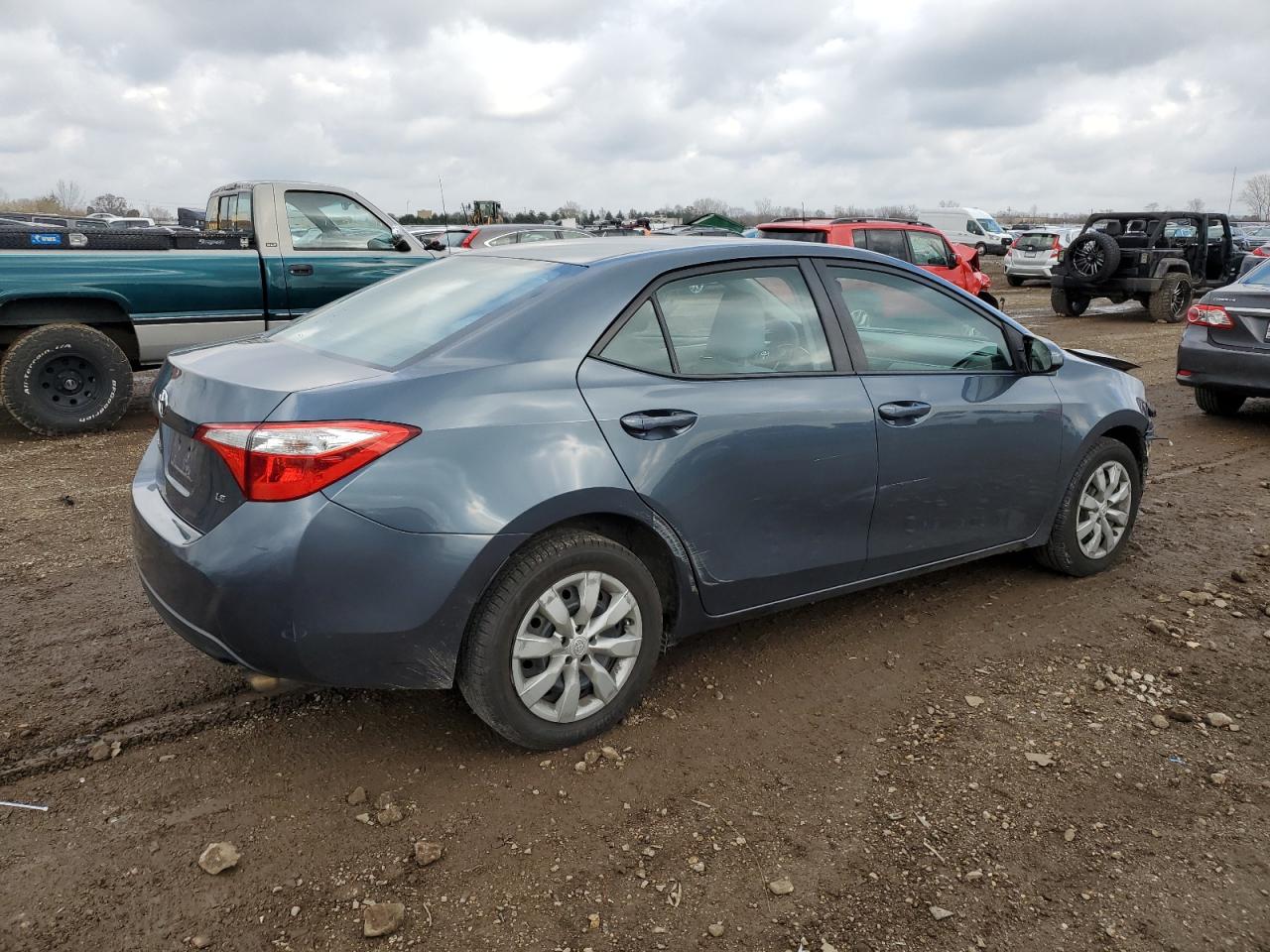 VIN 2T1BURHE8EC228858 2014 TOYOTA COROLLA no.3