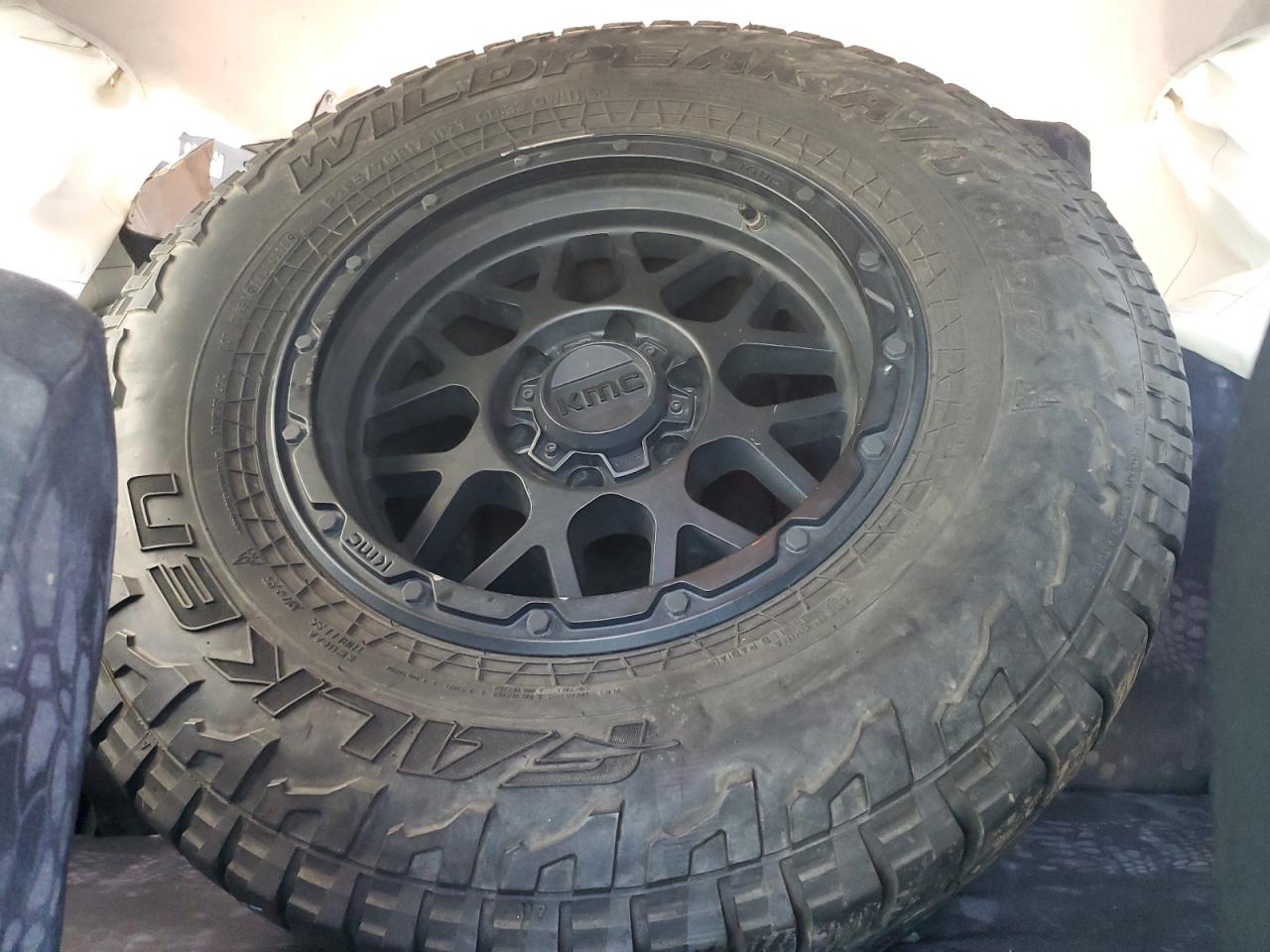 2016 Toyota 4Runner - Image 10
