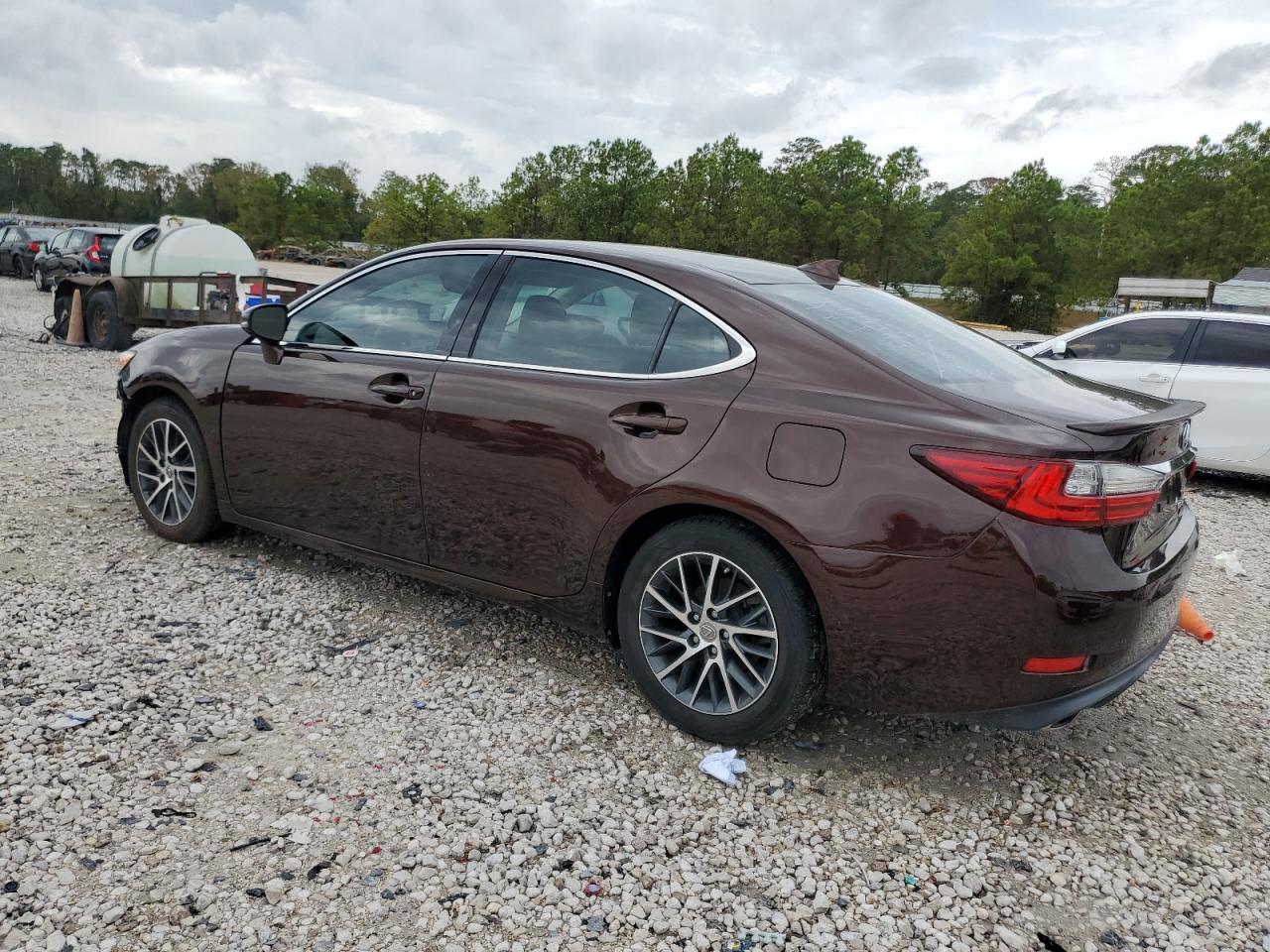 VIN 58ABK1GG8GU016742 2016 LEXUS ES350 no.2