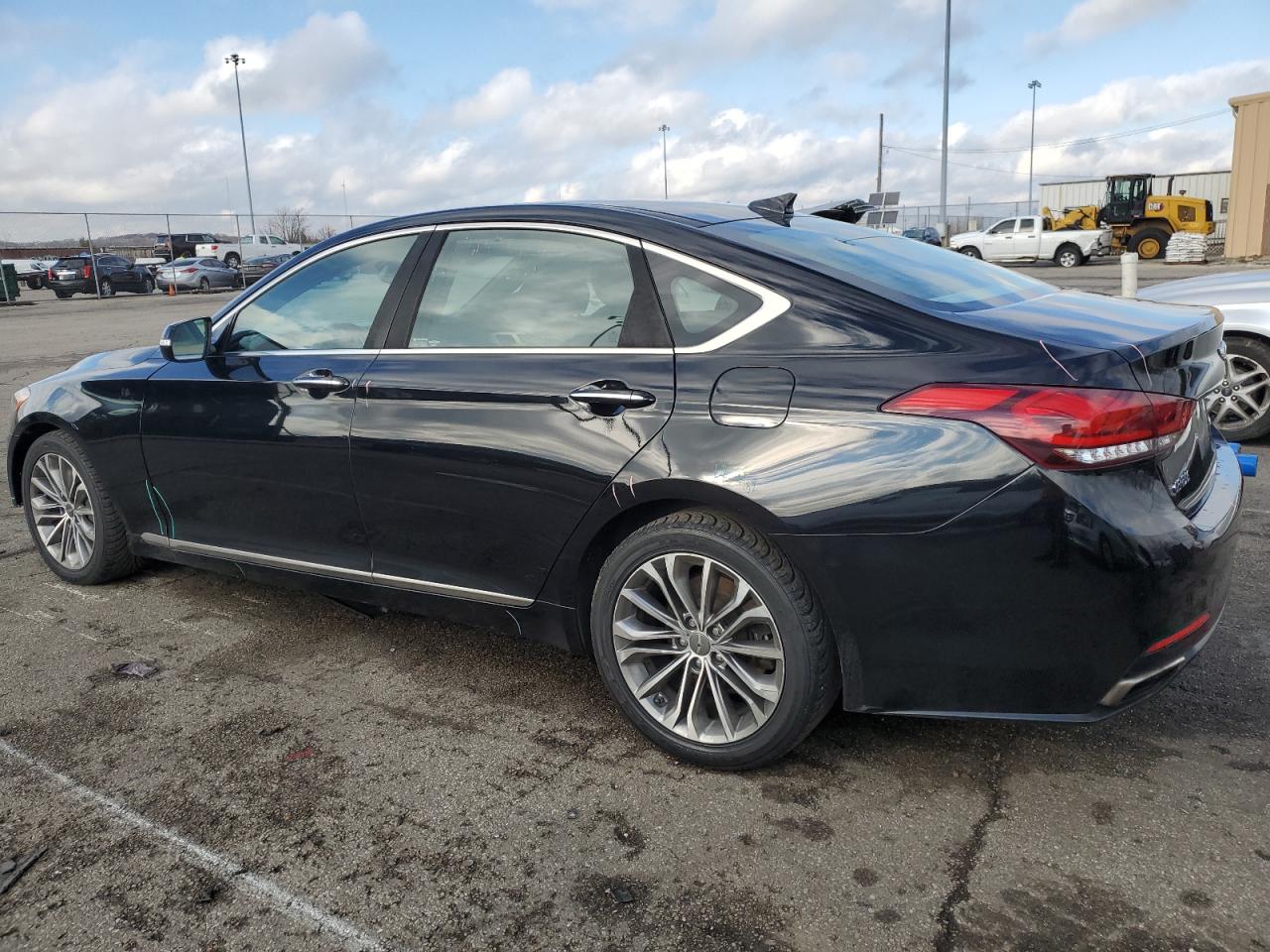2015 Hyundai Genesis - Image 2