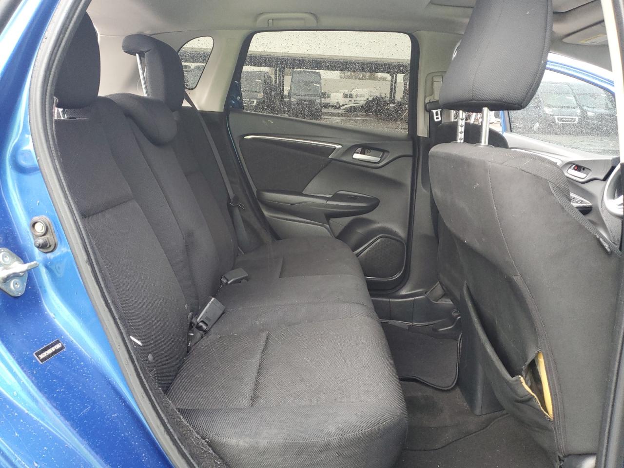 2015 Honda Fit - Image 10